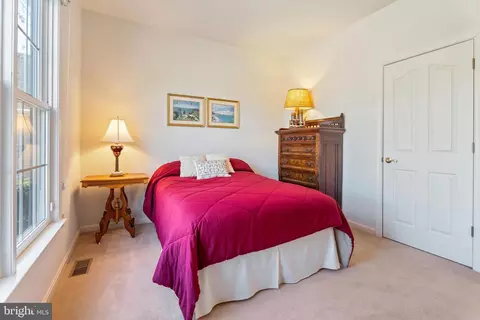 Bedroom - 216 Creekside Dr, Salisbury, MD 21804 photo 5 of 10