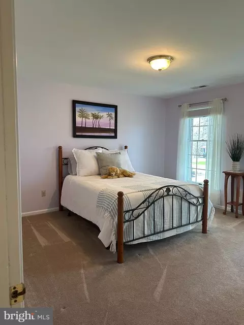 Bedroom - 5773 Cairn Ct, Salisbury, MD 21801 photo 4 of 7
