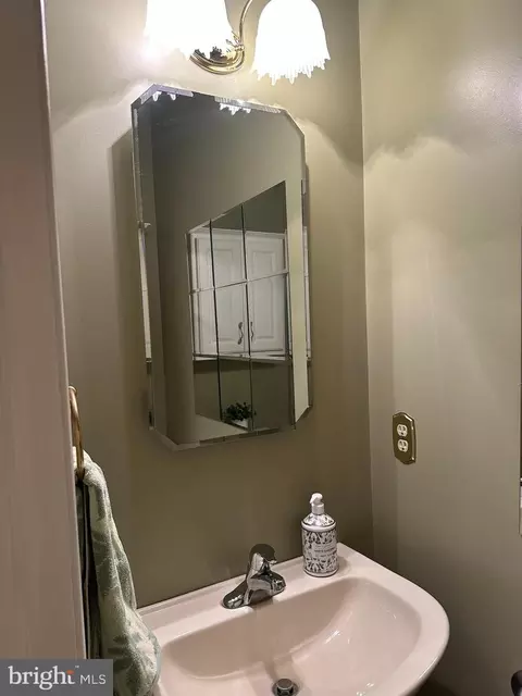 Bath - 5773 Cairn Ct, Salisbury, MD 21801 photo 7 of 7