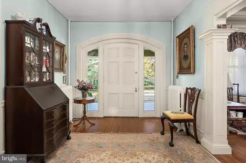 Entry Way - 1707 Camden Ave, Salisbury, MD 21801 photo 1 of 25