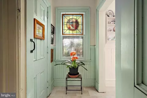 Entry Way - 1707 Camden Ave, Salisbury, MD 21801 photo 9 of 25
