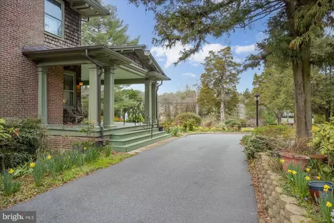 Exterior - 1707 Camden Ave, Salisbury, MD 21801 photo 3 of 26