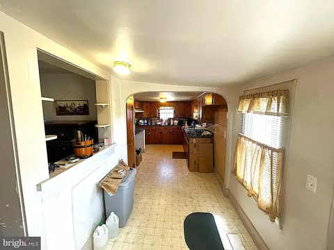 Entry Way - 6637 Elton Dennis Rd, Willards, MD 21874 photo 1 of 2