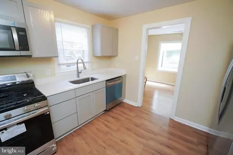 404 Sheldon Ave, Fruitland, MD 21826