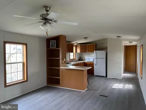 5875 Peach St, Salisbury, MD 21801 photo 3