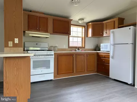 5875 Peach St, Salisbury, MD 21801 photo 4