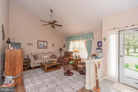 6325 Willow Creek Dr, Salisbury, MD 21801 photo 12