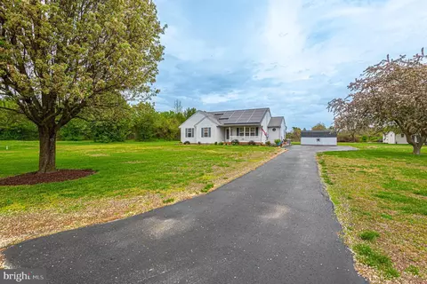 6325 Willow Creek Dr, Salisbury, MD 21801 photo 2