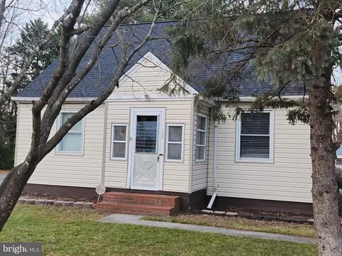 Exterior - 505 E College Ave, Salisbury, MD 21804 photo 2 of 6