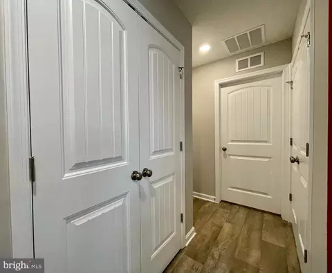 Entry Way - 1108 Darrow Ct, Salisbury, MD 21801 photo 6 of 14