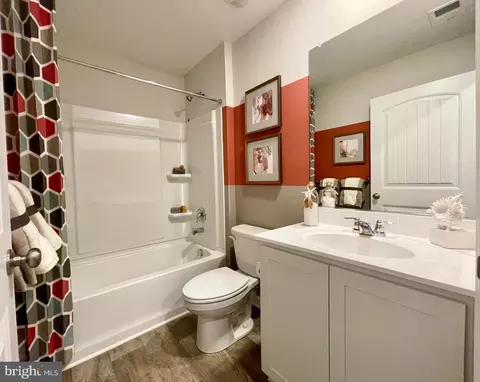 Entry Way - 1108 Darrow Ct, Salisbury, MD 21801 photo 3 of 14