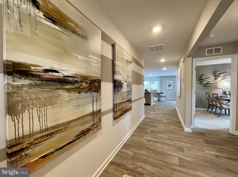 Entry Way - 1108 Darrow Ct, Salisbury, MD 21801 photo 4 of 14