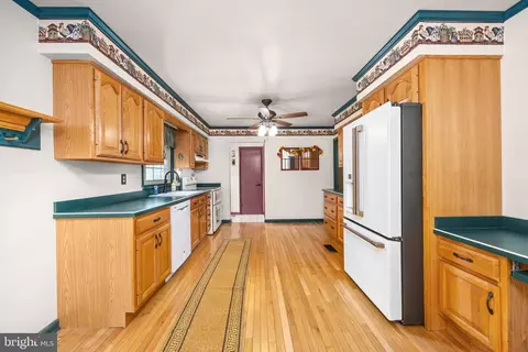 Kitchen - 30961 Carioca Rd, Delmar, MD 21875 photo 1 of 4