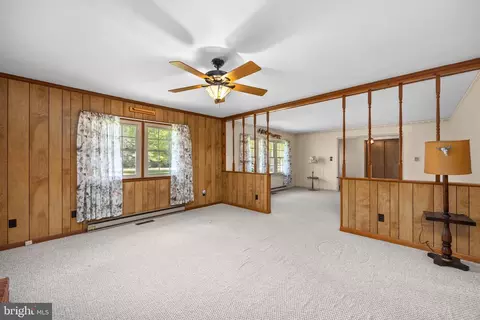 Living - 30961 Carioca Rd, Delmar, MD 21875 photo 5 of 8