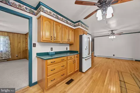 Kitchen - 30961 Carioca Rd, Delmar, MD 21875 photo 2 of 4