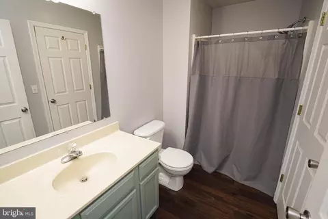 Bath - 36136 Lumberyard Ln, Willards, MD 21874 photo 4 of 5
