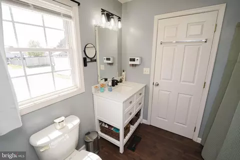 Bath - 36136 Lumberyard Ln, Willards, MD 21874 photo 1 of 5