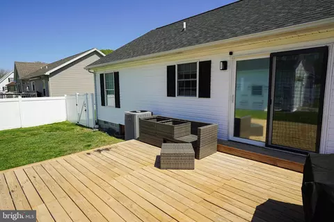 Exterior - 36136 Lumberyard Ln, Willards, MD 21874 photo 7 of 8
