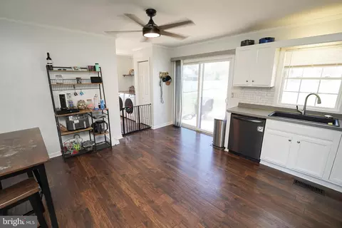 Entry Way - 36136 Lumberyard Ln, Willards, MD 21874 photo 3 of 8