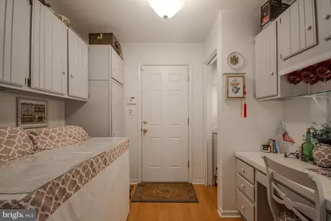 Entry Way - 3716 Devonshire Dr, Salisbury, MD 21804 photo 3 of 3