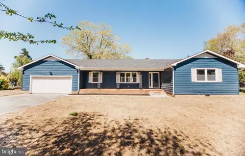 8695 Mar Lynn Dr, Delmar, MD 21875