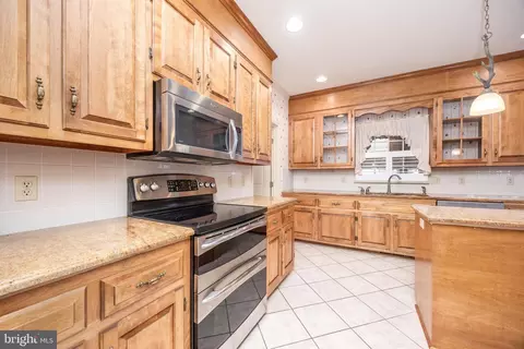 Kitchen - 5780 Cairn Ct, Salisbury, MD 21801 photo 2 of 9