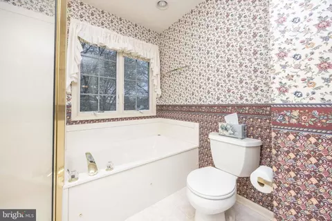 Bath - 5780 Cairn Ct, Salisbury, MD 21801 photo 2 of 11