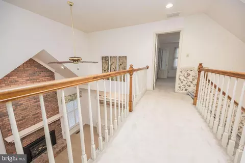 Entry Way - 5780 Cairn Ct, Salisbury, MD 21801 photo 6 of 8