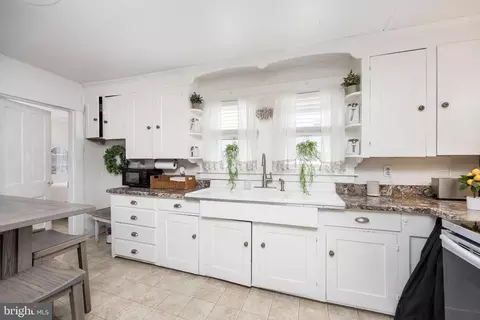 105 E Lillian St, Hebron, MD 21830 photo 10