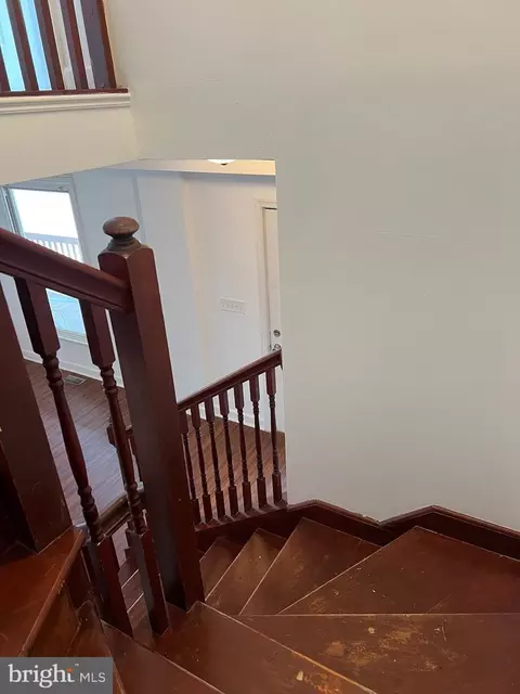 Entry Way - 100 E Pine St, Delmar, MD 21875 photo 3 of 7