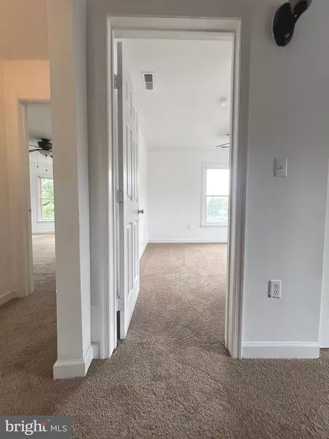 Entry Way - 100 E Pine St, Delmar, MD 21875 photo 4 of 7