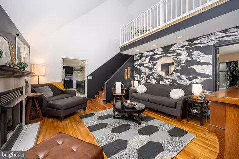 Living - 26882 Pratt Rd, Salisbury, MD 21801 photo 1 of 2
