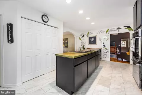 Entry Way - 26882 Pratt Rd, Salisbury, MD 21801 photo 1 of 5