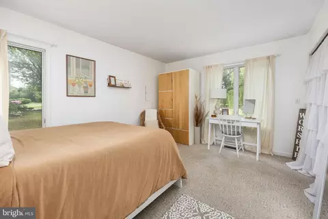 Bedroom - 26882 Pratt Rd, Salisbury, MD 21801 photo 6 of 13