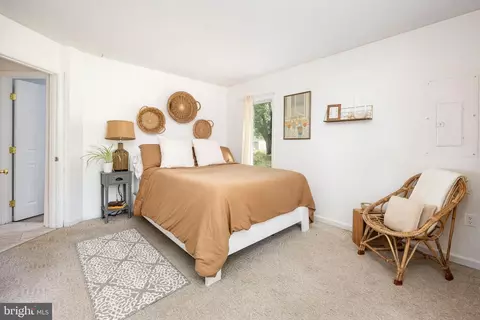 Bedroom - 26882 Pratt Rd, Salisbury, MD 21801 photo 5 of 13