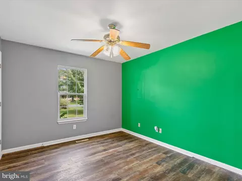 Bedroom - 112 Jerome Dr, Salisbury, MD 21804 photo 4 of 10