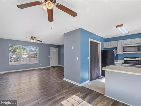 Living - 112 Jerome Dr, Salisbury, MD 21804 photo 7 of 8