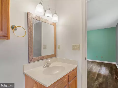 Bath - 112 Jerome Dr, Salisbury, MD 21804 photo 4 of 5