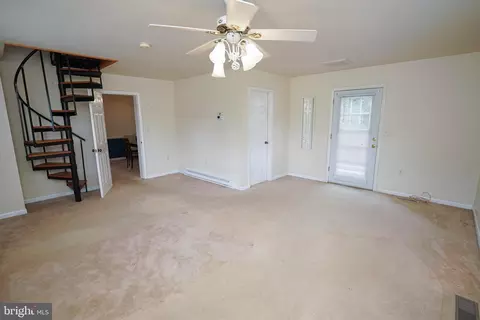 Living - 20560 Nanticoke Rd, Nanticoke, MD 21840 photo 7 of 8