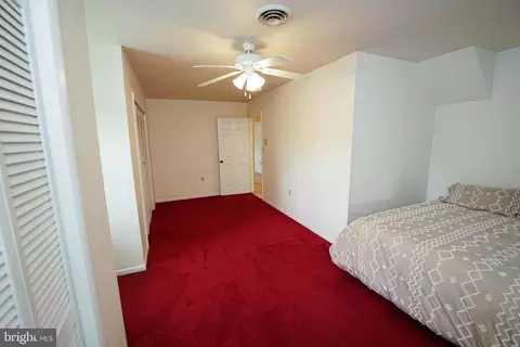 Bedroom - 20560 Nanticoke Rd, Nanticoke, MD 21840 photo 5 of 6