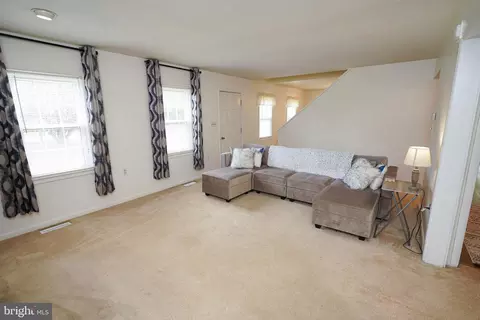 Living - 20560 Nanticoke Rd, Nanticoke, MD 21840 photo 4 of 8