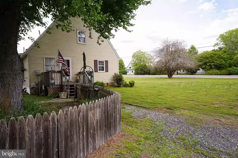 Exterior - 20560 Nanticoke Rd, Nanticoke, MD 21840 photo 5 of 17
