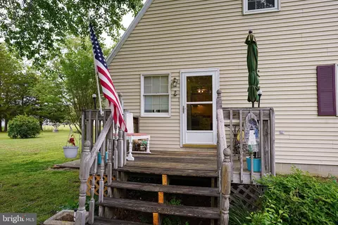 Exterior - 20560 Nanticoke Rd, Nanticoke, MD 21840 photo 4 of 17