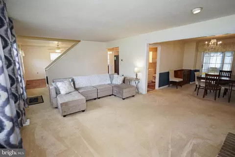 Living - 20560 Nanticoke Rd, Nanticoke, MD 21840 photo 3 of 8