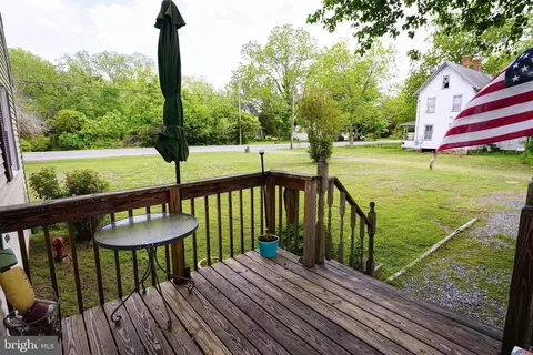 Exterior - 20560 Nanticoke Rd, Nanticoke, MD 21840 photo 8 of 17