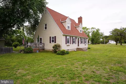 Exterior - 20560 Nanticoke Rd, Nanticoke, MD 21840 photo 3 of 17