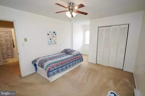 Bedroom - 20560 Nanticoke Rd, Nanticoke, MD 21840 photo 2 of 6