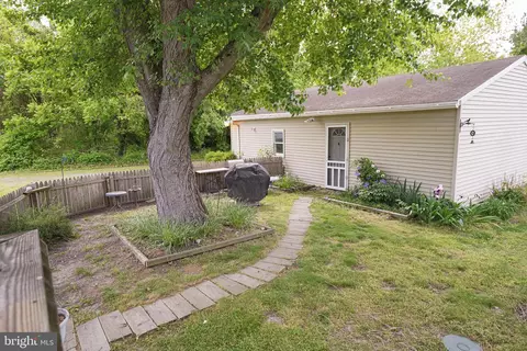 Exterior - 20560 Nanticoke Rd, Nanticoke, MD 21840 photo 9 of 17