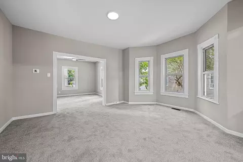 Living - 10 E Chestnut St, Delmar, MD 21875 photo 4 of 4