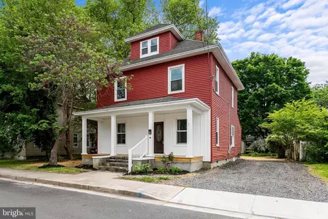 Exterior - 10 E Chestnut St, Delmar, MD 21875 photo 2 of 5